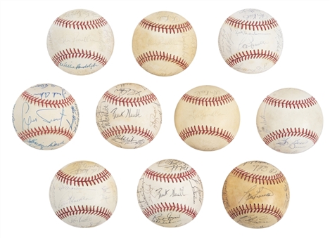 Lot of (10) 1980s-90s Buck Showalter and Lou Piniella Era New York Yankees Team Signed Baseballs from the Willie Randolph Collection (Randolph LOA & Beckett PreCert)